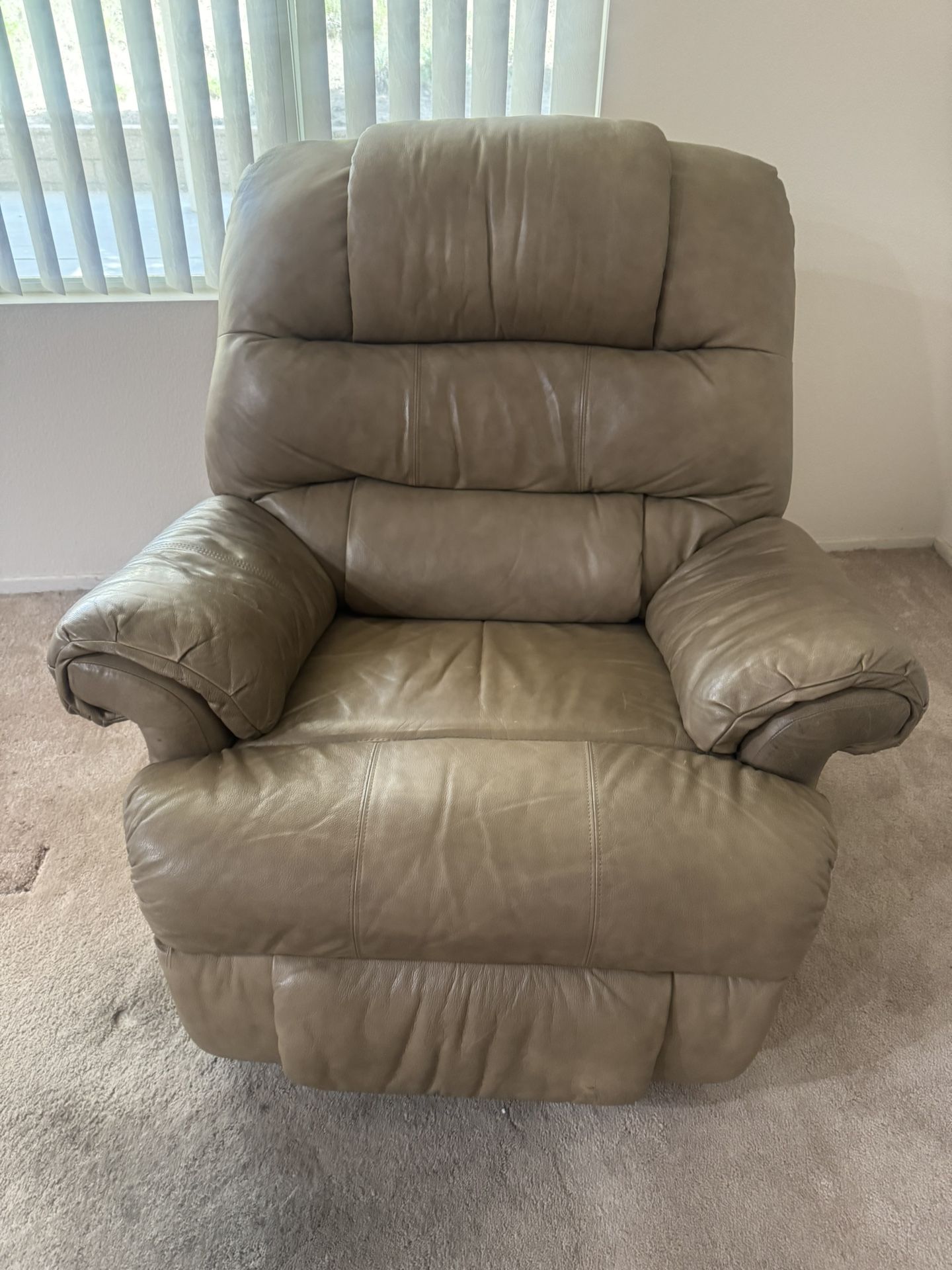 Rocking Recliner 