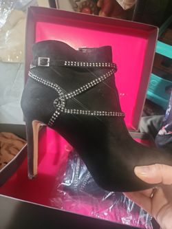 Vincent Camuto Suede Short Boots