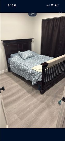 Convertible bedroom set - Crib to Full Size bed