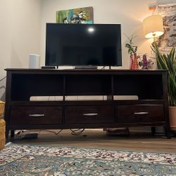 Gorgeous Solid Wood Tv Stand With Storage And Outlet 