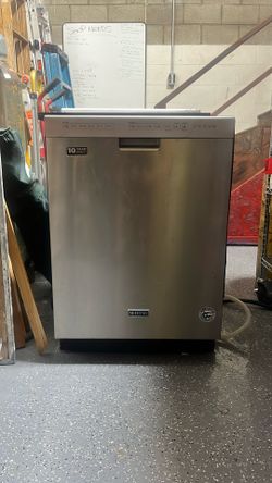 MAYTAG Dish Washer