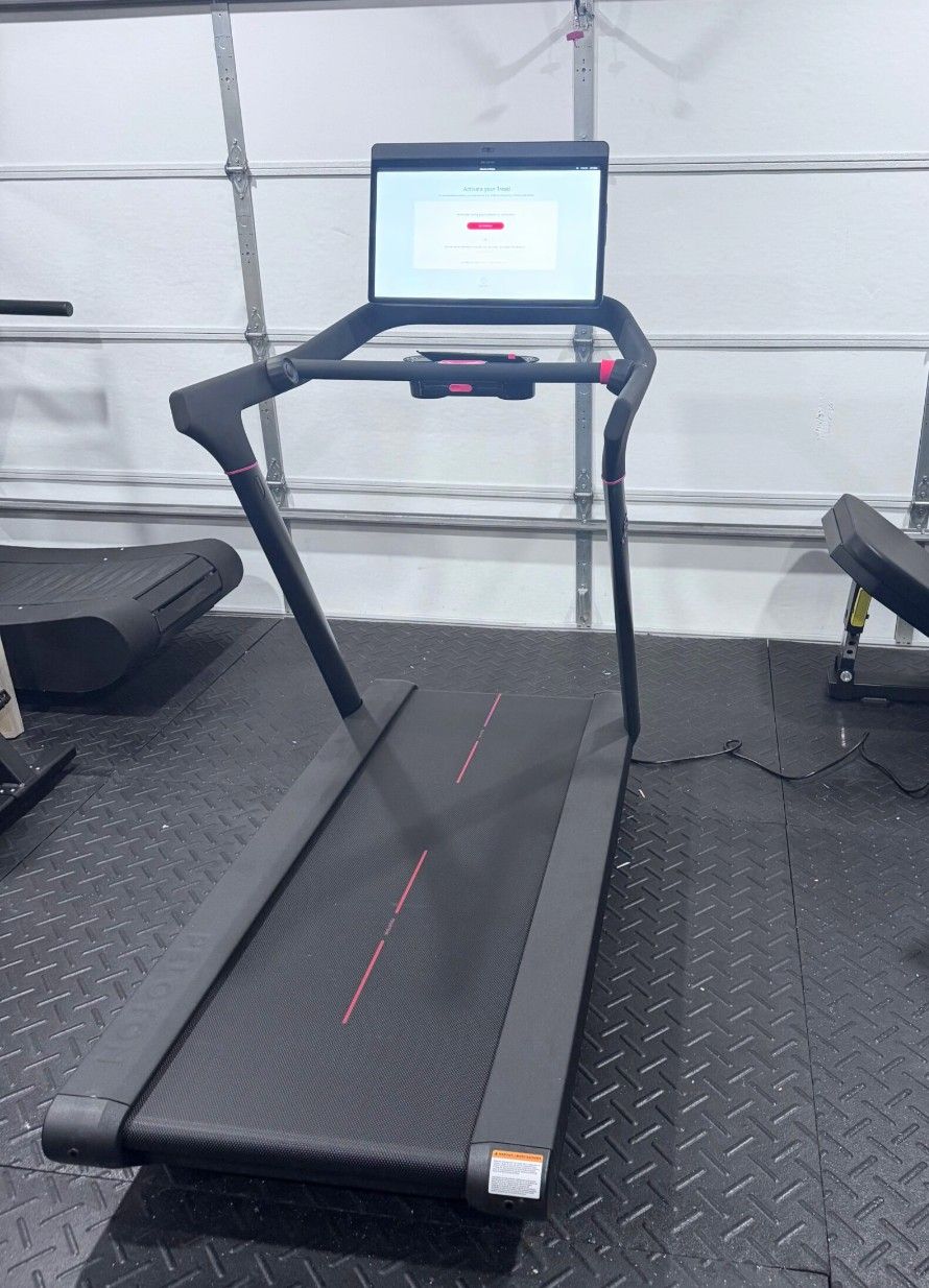 Peloton Tread