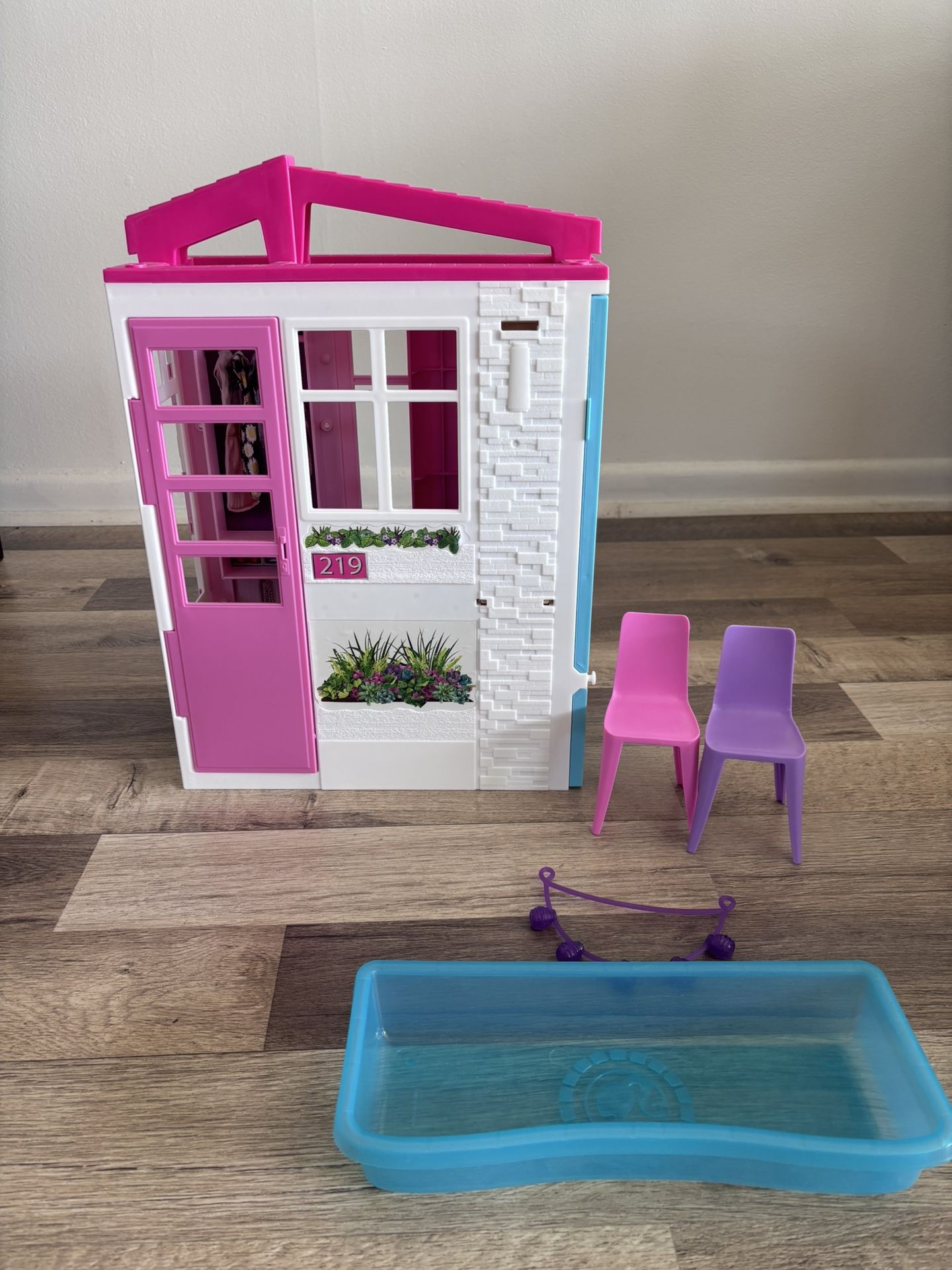 Barbie Vacation House