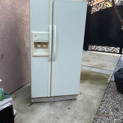 Real nice refrigerator Kenmore brand works real good