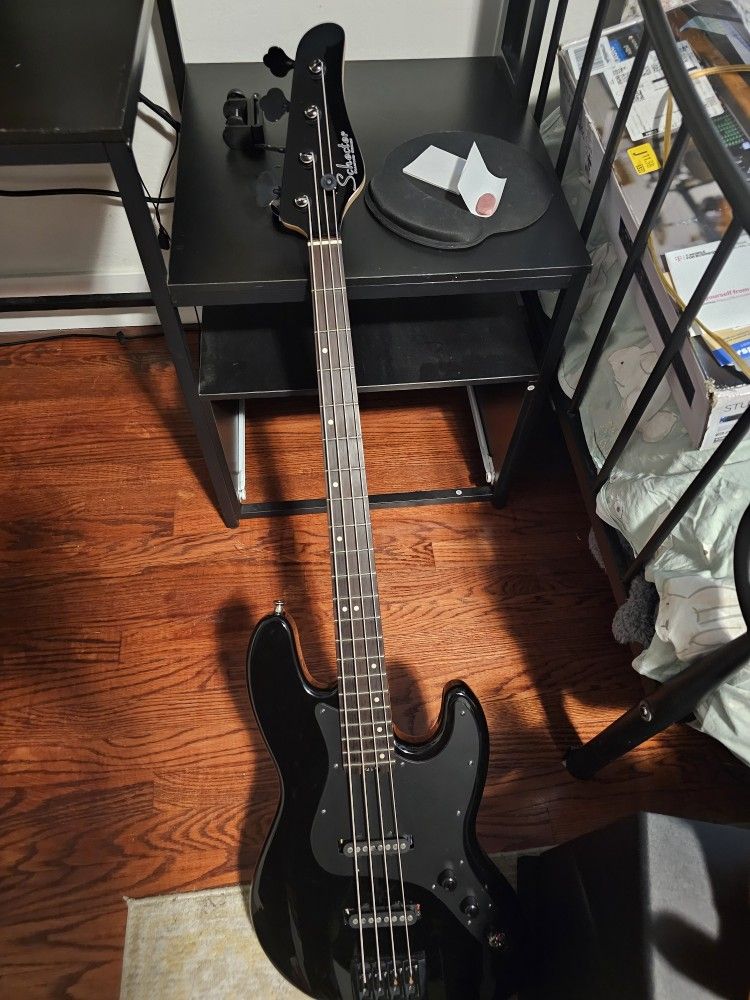 Schecter Bass J-4