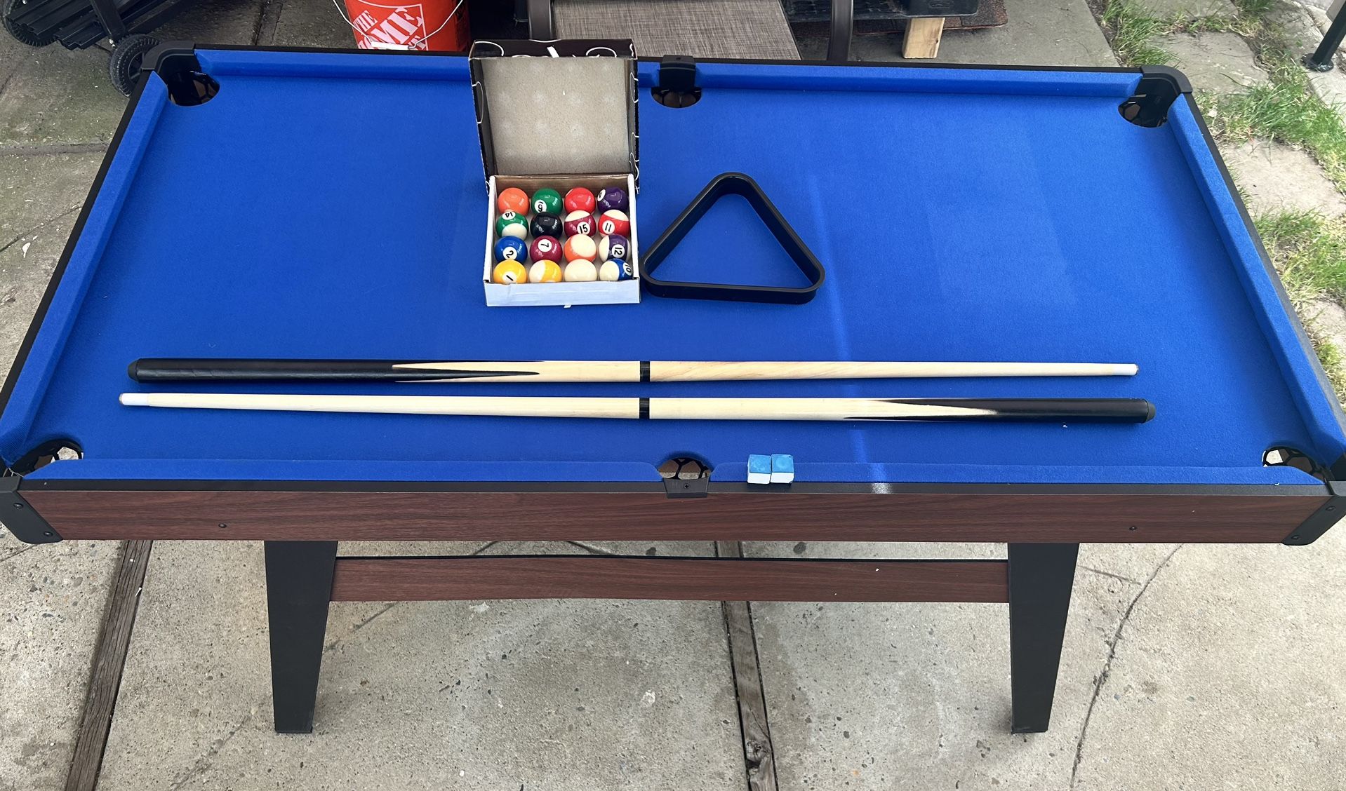 4.5Ft Pool Table, Wooden Billiard Tables for Kids, Portable Pool Game Tables 16 Balls, 2 Cue Sticks