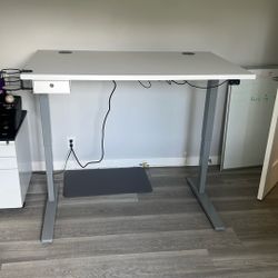Uplift Electric Desk