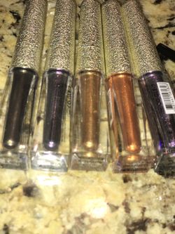 Eyeshadow liquid
