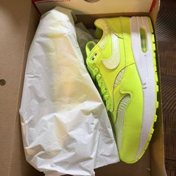 Nike Air Max PRM Volt Size 9