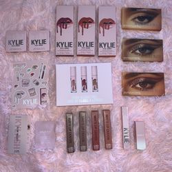 18 Piece Kylie Cosmetics Bundle