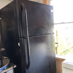 Frigidaire Fridge