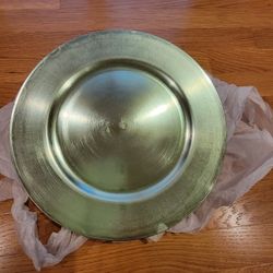 6 Light Green Charger Plates