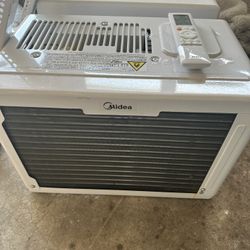 Midea Window AC 12000 BTU