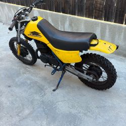 Dirt Bike Sazuki