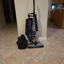 Kirby Avalir2 Vaccuum Cleaner With Accessories