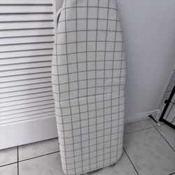 Travel Iron & Ironing Board