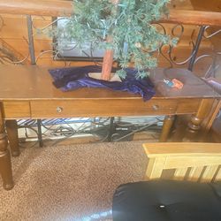 Table W/ Fold down Ends