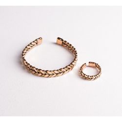 luxury copper set of a bracelet and a ring jewelry for Women  Advantages of copper jewelry: 1- reducing arthritis 2- reducing joint pain and inflammat