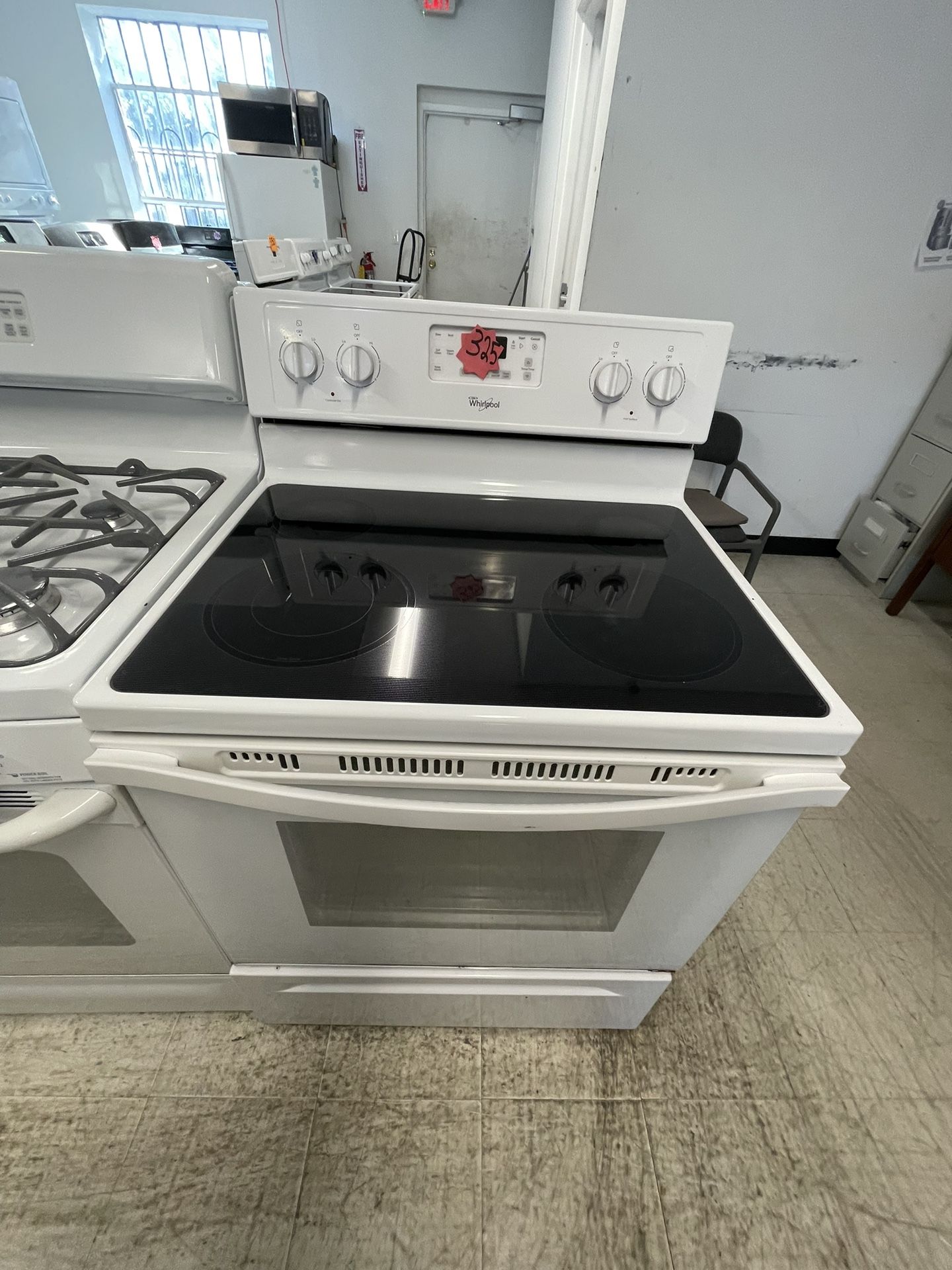 Whirpool Eléctric Stove Used Good Condition With 90days Warranty