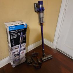 Dyson Cyclone V10 Animal+ Cordless Stick Vacuum