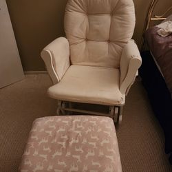 High End Gliding Rocker And Gliding Foot Rest Set