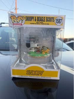 Funko Pop Deluxe Snoopy & Beagle Scouts #1587