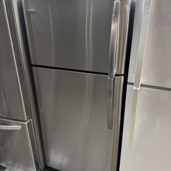 Frigidaire Stainless Steel Apartment Size Refrigerator 