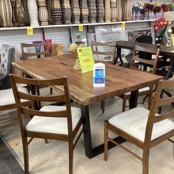 7pc Dinning Table $799