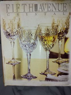 Fifth ltd Avenue Crystal vintage Globets glasses 🍷