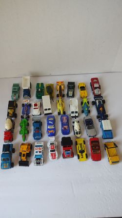 VINTAGE HOT WHEELS AND MATCHBOX CARS