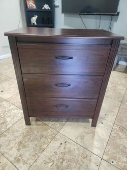 Dresser