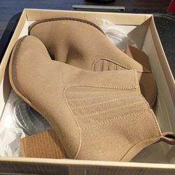 JESSICA CLINE   ANKLE TAUPE. BOOTS