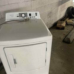 Signia Electric Dryer