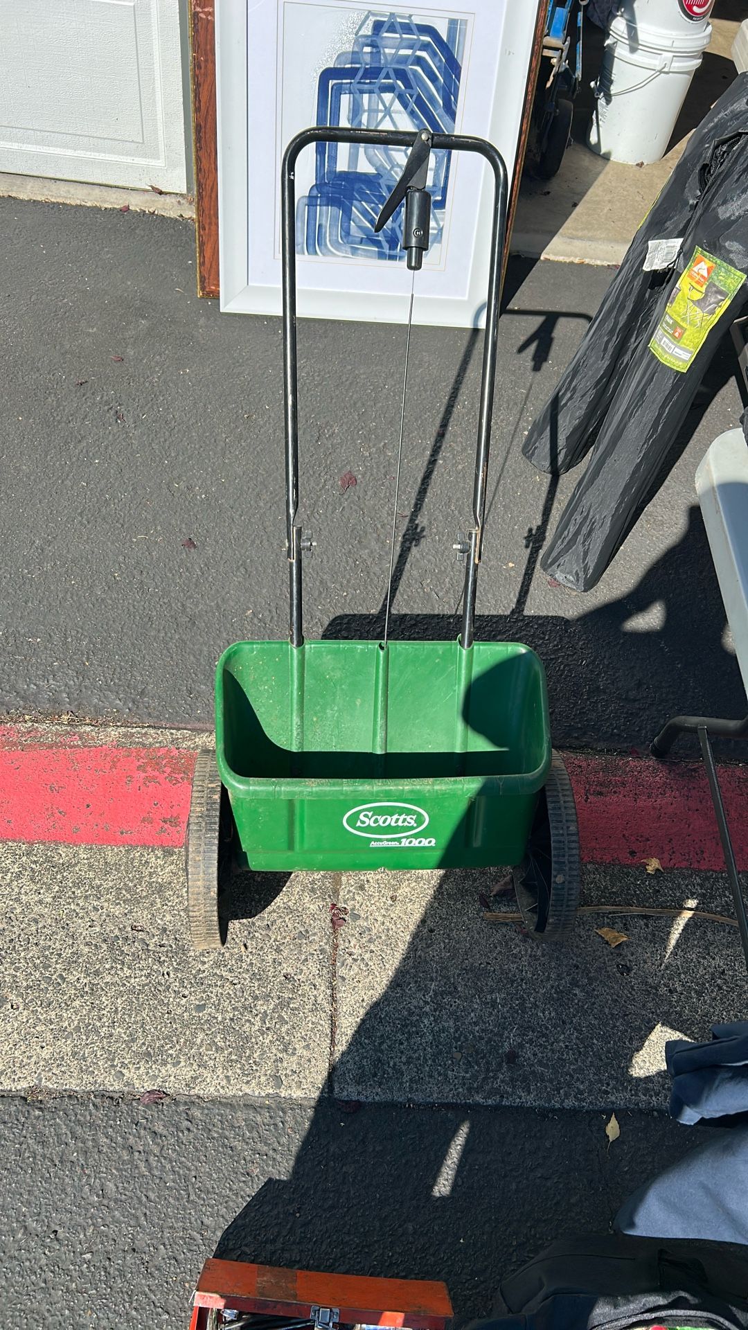 Scoots Grass Seeds Spread