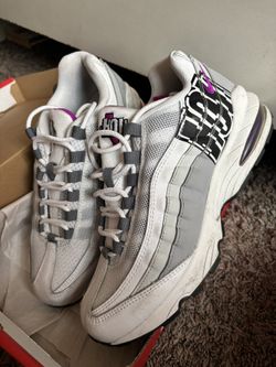 Nike Air Max 95 City Pride Houston sneakers/ Boy size 7Y/ Women's size 8.5