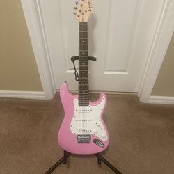 SQUIER MINI STRATOCASTER ELECTRIC GUITAR