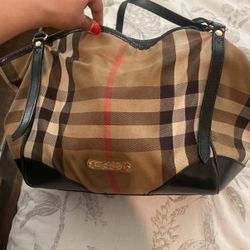 Burberry Purse 