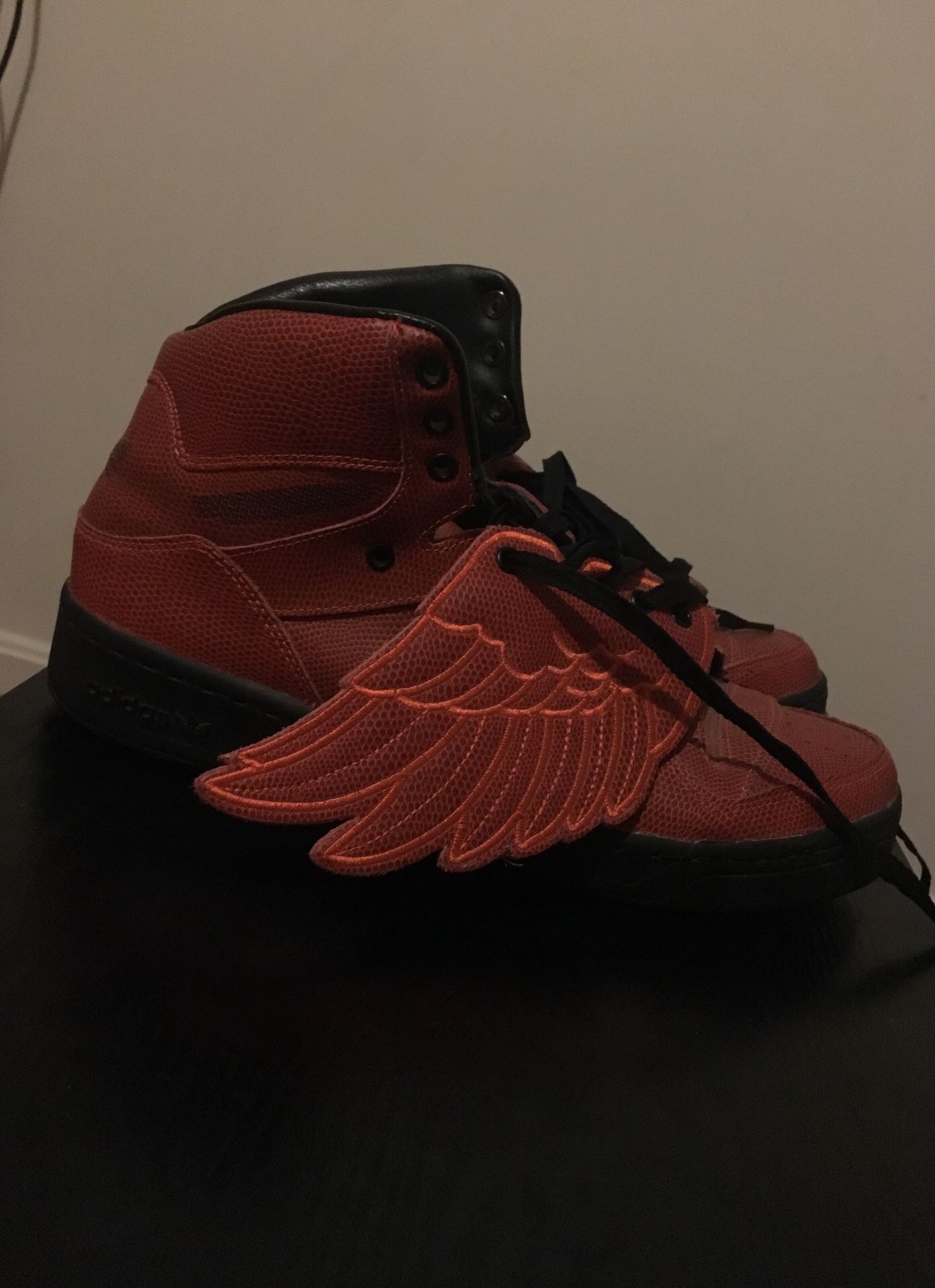 Jerrmey scott Wings $50 TODAY