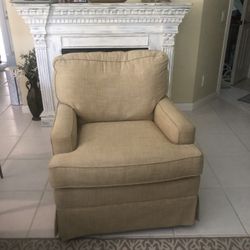 Amazingly Comfortable Chair - Swivel & Glider