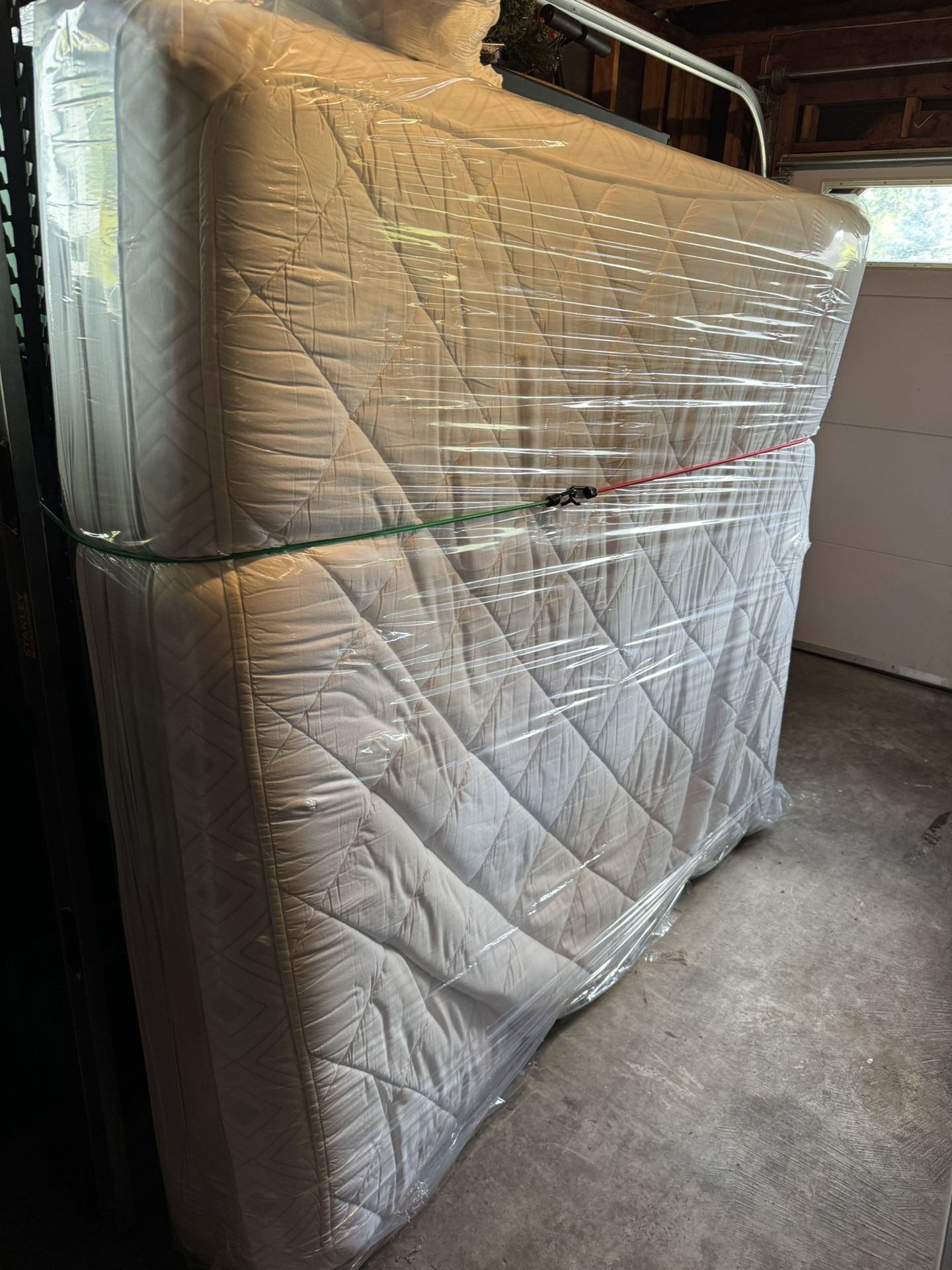California King Sealy Mattress With Metal Bed Frame