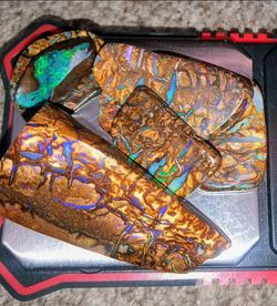 Australian boulder opal
