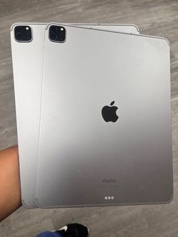 iPad Pro 6th gen 128gb WiFi & lte