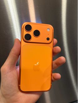 Apple iPhone 17 pro 256gb AT&T or cricket  and some Mexico carriers orange color 10/10