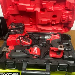 Milwaukee Drill Set 