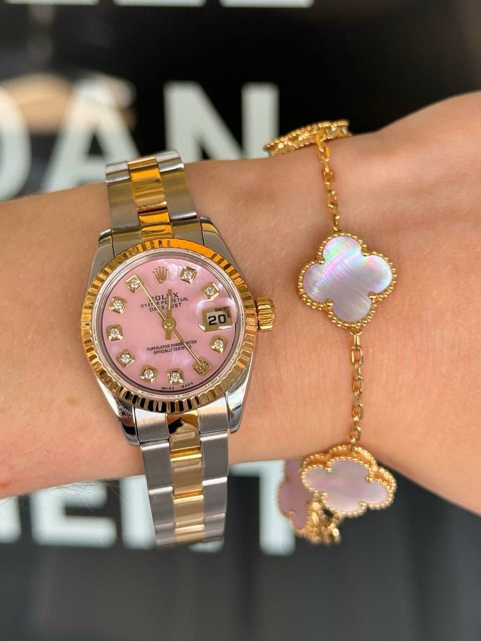 18k yellow gold Van cleef style pink MOP clover shape stone bracelet necklace earrings set