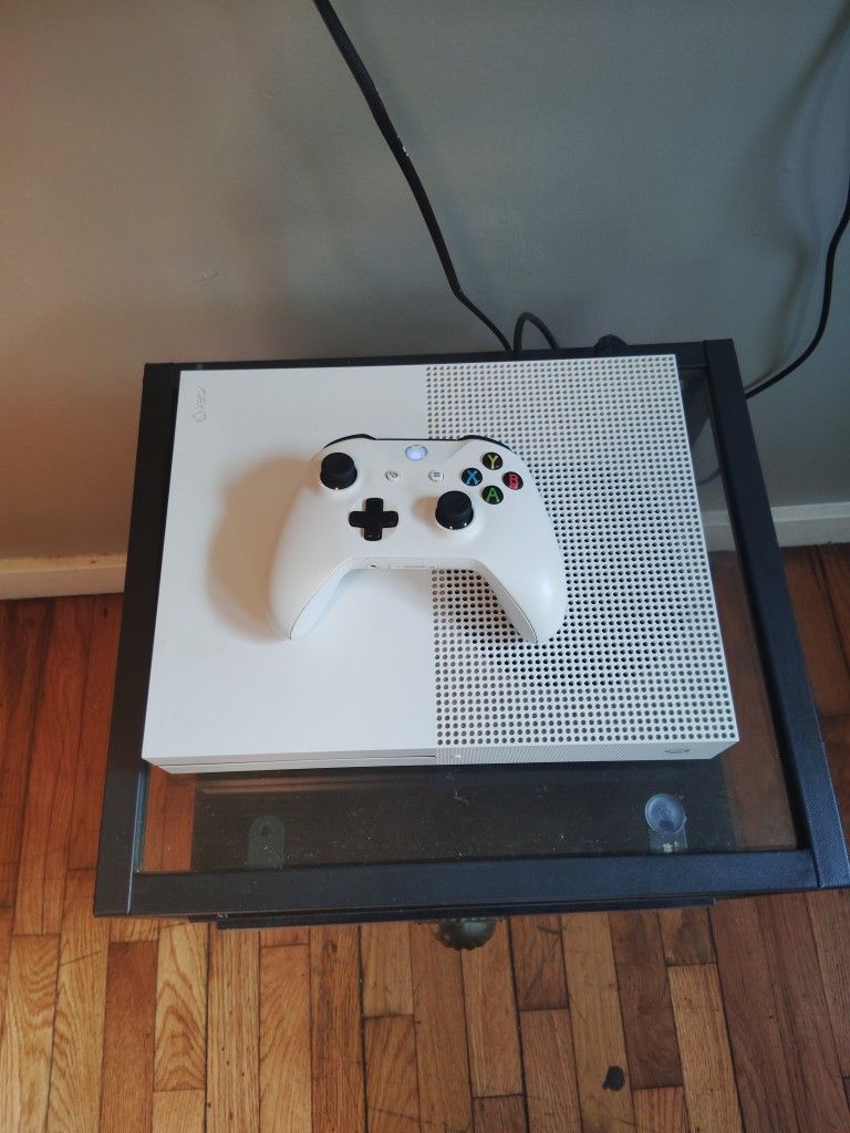 Xbox 360 : 1 Controller.
