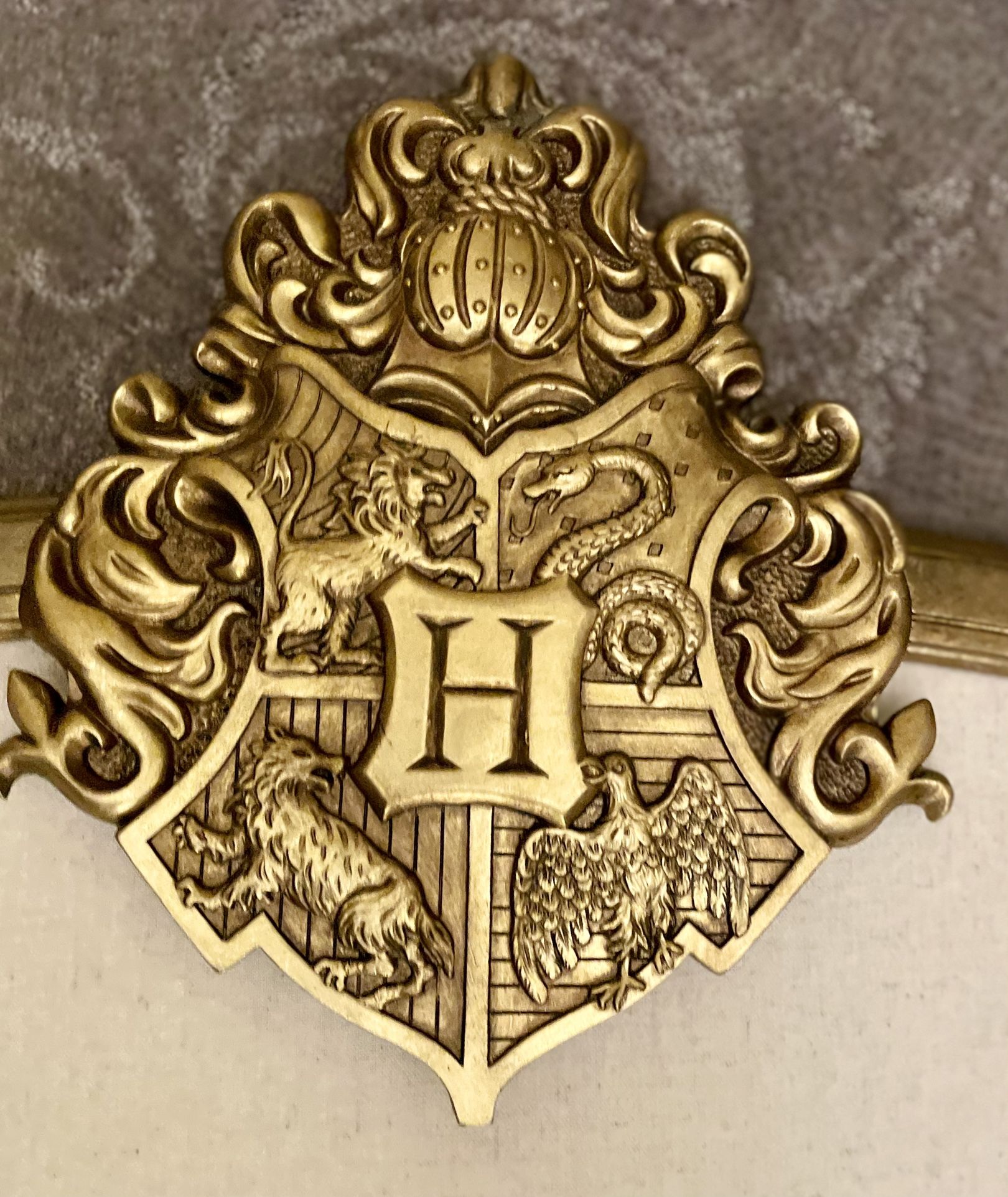Price Reduced - Pottery Barn - Harry Potter “Hogwarts” Pin Board