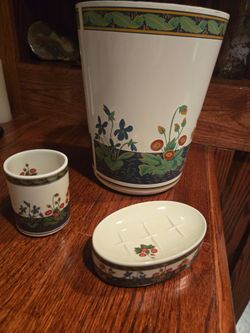 Bathroom set