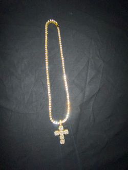 Gol tennis necklace with iced out cross pendant