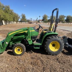 John Deere 3720 Tractor